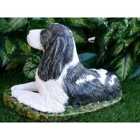 Custom painted Springer Spaniel Concrete Statue pet Loss memorial Gift, and indoor outdoor garden decor 7" high