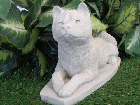 Akita Dog Concrete Statue in Alabaster