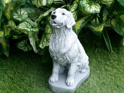 Golden Retriever concrete statue 9.75" tall Monochrome Grey pet Loss Gift and garden Decor