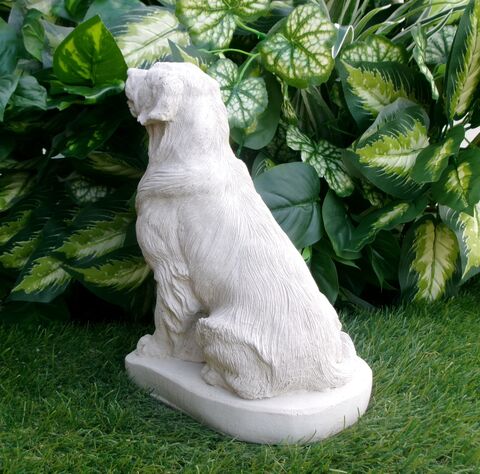 GOlden Retriever Concrete Statue in Alabaster 9.75" high garden decor and pet loss memorial gift