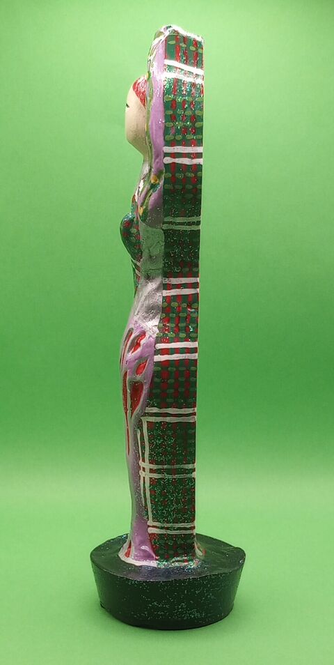 Side view, Brighid of Scotland in Crawford Tartan.